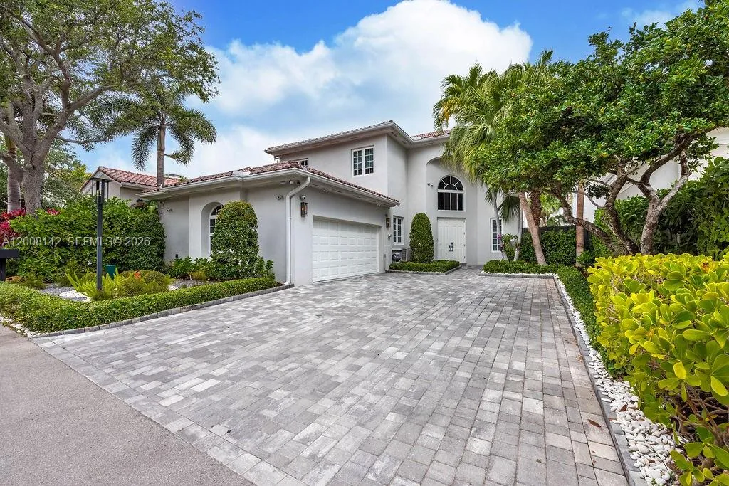 3949 194th Ln, Sunny Isles Beach, Florida 33160, Sunny Isles Beach, Florida 33160, 4 Bedrooms Bedrooms, ,3 BathroomsBathrooms,Residential,For Sale,3949 194th Ln, Sunny Isles Beach, Florida 33160,A12008142
