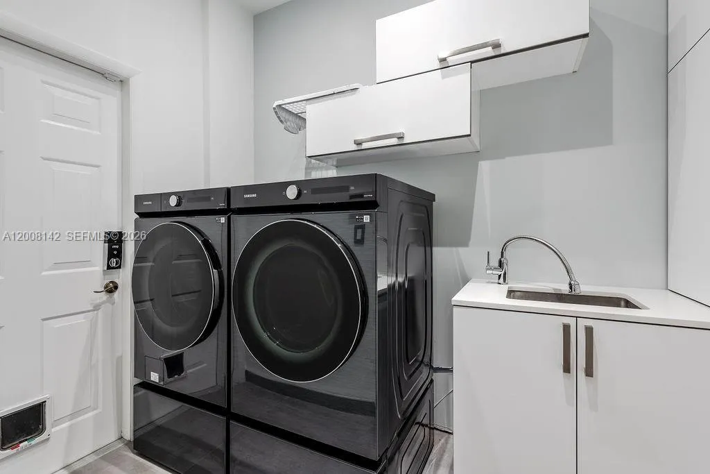 3949 194th Ln, Sunny Isles Beach, Florida 33160, Sunny Isles Beach, Florida 33160, 4 Bedrooms Bedrooms, ,3 BathroomsBathrooms,Residential,For Sale,3949 194th Ln, Sunny Isles Beach, Florida 33160,A12008142