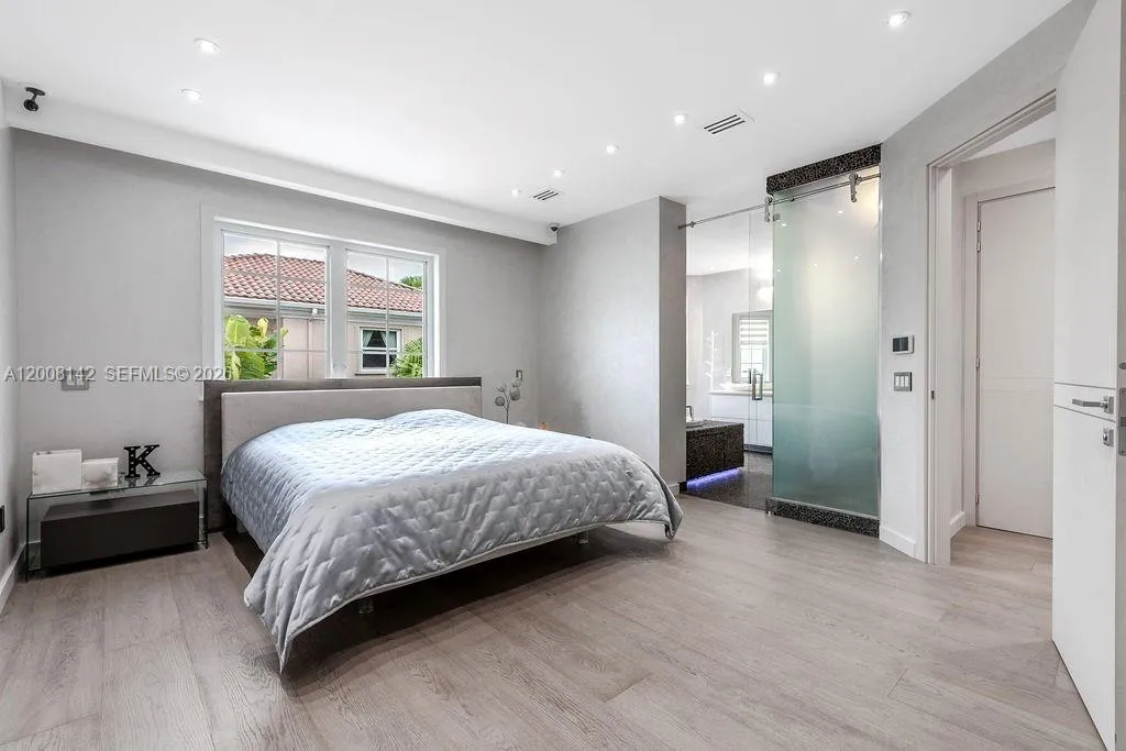 3949 194th Ln, Sunny Isles Beach, Florida 33160, Sunny Isles Beach, Florida 33160, 4 Bedrooms Bedrooms, ,3 BathroomsBathrooms,Residential,For Sale,3949 194th Ln, Sunny Isles Beach, Florida 33160,A12008142