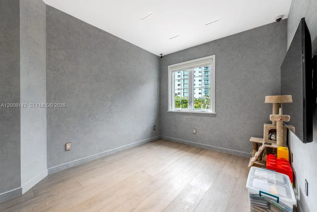 3949 194th Ln, Sunny Isles Beach, Florida 33160, Sunny Isles Beach, Florida 33160, 4 Bedrooms Bedrooms, ,3 BathroomsBathrooms,Residential,For Sale,3949 194th Ln, Sunny Isles Beach, Florida 33160,A12008142