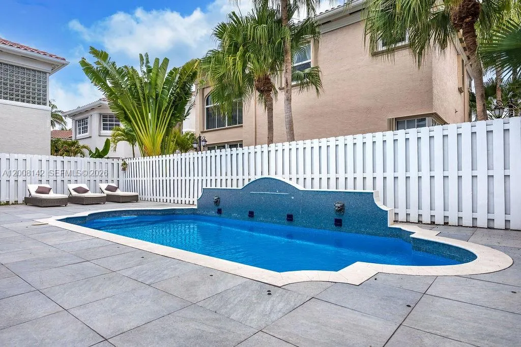 3949 194th Ln, Sunny Isles Beach, Florida 33160, Sunny Isles Beach, Florida 33160, 4 Bedrooms Bedrooms, ,3 BathroomsBathrooms,Residential,For Sale,3949 194th Ln, Sunny Isles Beach, Florida 33160,A12008142