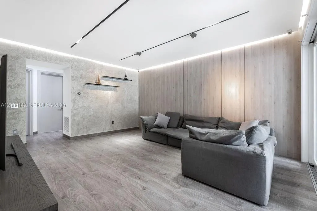 3949 194th Ln, Sunny Isles Beach, Florida 33160, Sunny Isles Beach, Florida 33160, 4 Bedrooms Bedrooms, ,3 BathroomsBathrooms,Residential,For Sale,3949 194th Ln, Sunny Isles Beach, Florida 33160,A12008142