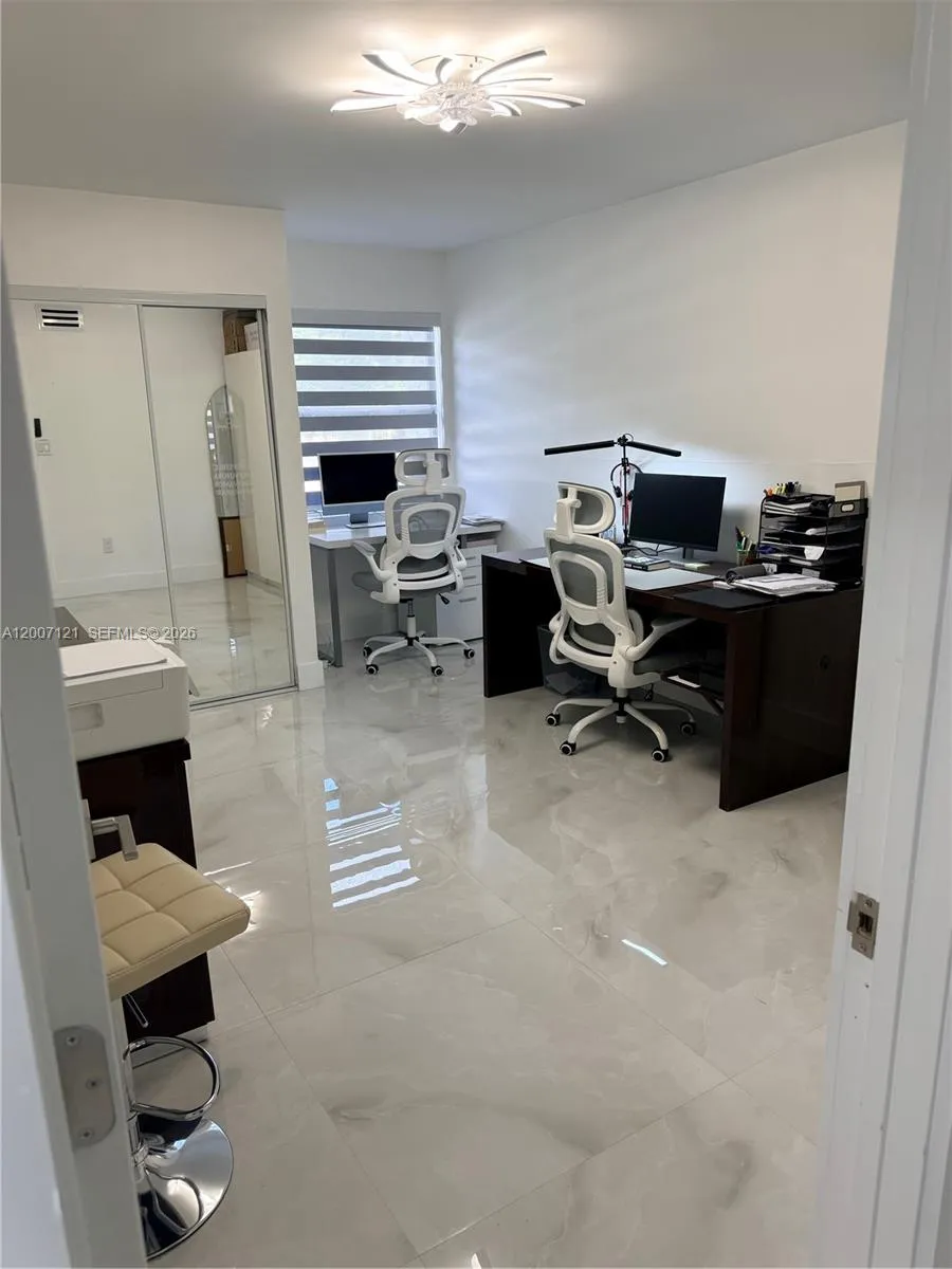 601 Sw 113th Way 601, Pembroke Pines, Florida 3302, Pembroke Pines, Florida 33025, 2 Bedrooms Bedrooms, ,2 BathroomsBathrooms,Residential,For Sale,601 Sw 113th Way 601, Pembroke Pines, Florida 3302,A12007121