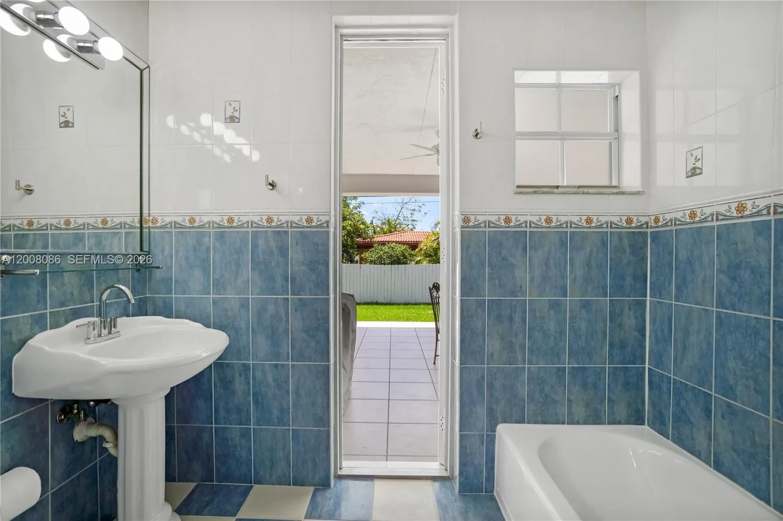 2850 Nw 5th St, Miami, Florida 33125, Miami, Florida 33125, 3 Bedrooms Bedrooms, ,2 BathroomsBathrooms,Residential,For Sale,2850 Nw 5th St, Miami, Florida 33125,A12008086