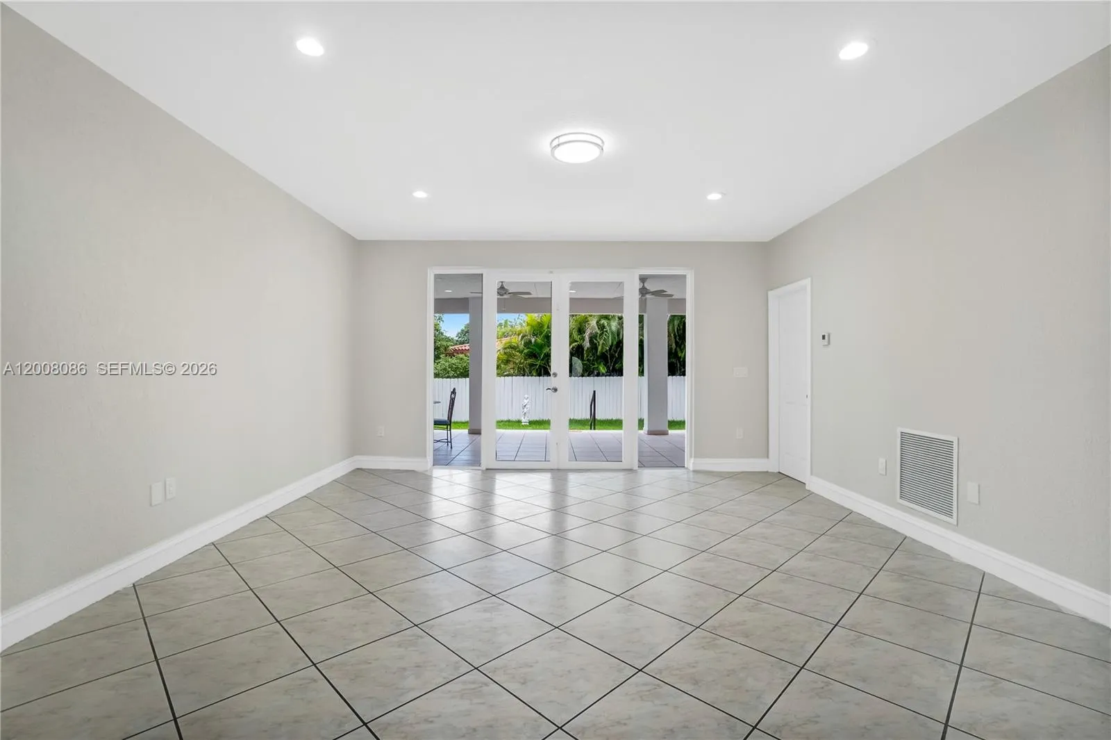 2850 Nw 5th St, Miami, Florida 33125, Miami, Florida 33125, 3 Bedrooms Bedrooms, ,2 BathroomsBathrooms,Residential,For Sale,2850 Nw 5th St, Miami, Florida 33125,A12008086