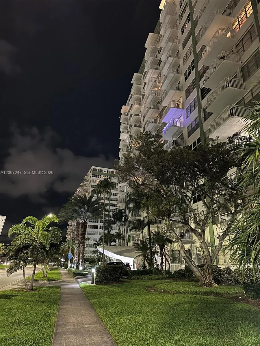 2100 Sans Souci Blvd B811, North Miami, Florida 33, North Miami, Florida 33181, 2 Bedrooms Bedrooms, ,2 BathroomsBathrooms,Residential,For Sale,2100 Sans Souci Blvd B811, North Miami, Florida 33,A12007247