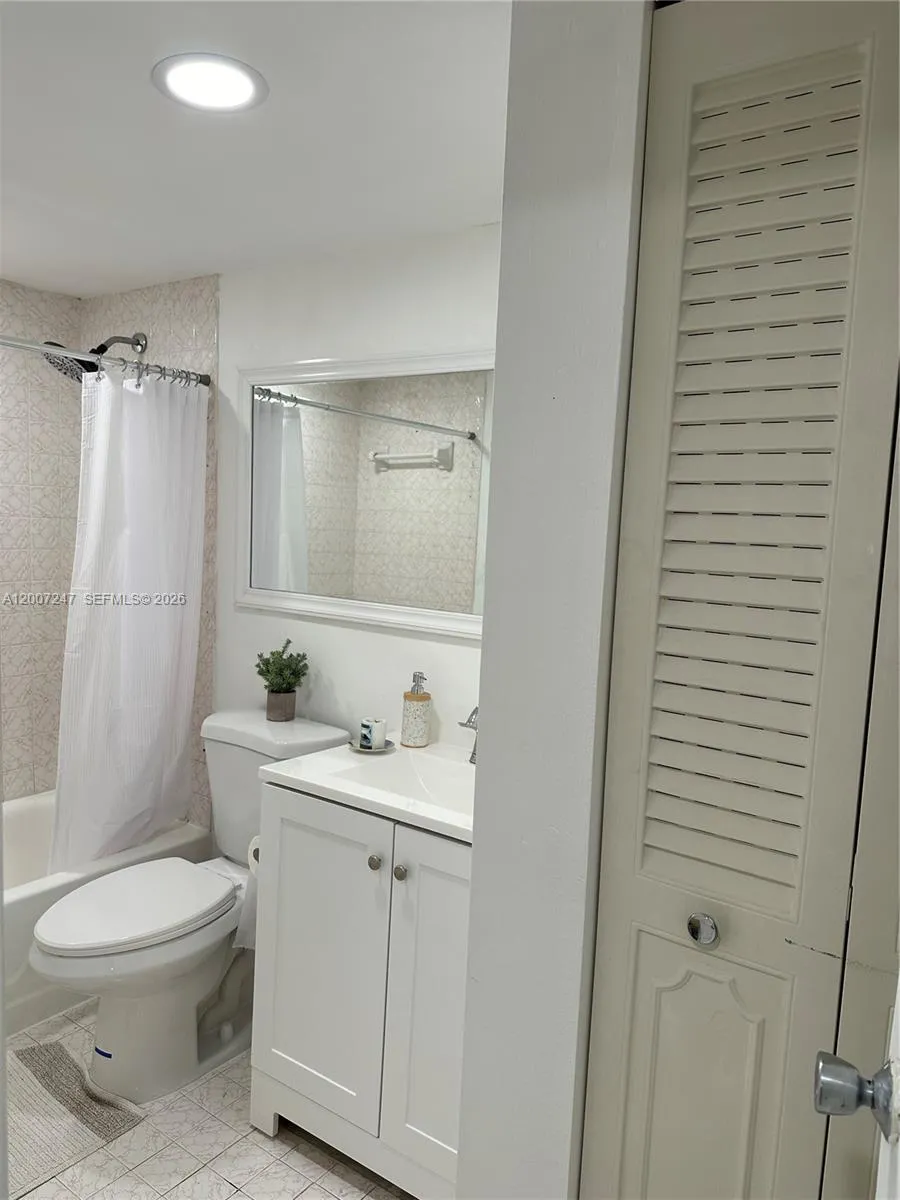 2100 Sans Souci Blvd B811, North Miami, Florida 33, North Miami, Florida 33181, 2 Bedrooms Bedrooms, ,2 BathroomsBathrooms,Residential,For Sale,2100 Sans Souci Blvd B811, North Miami, Florida 33,A12007247