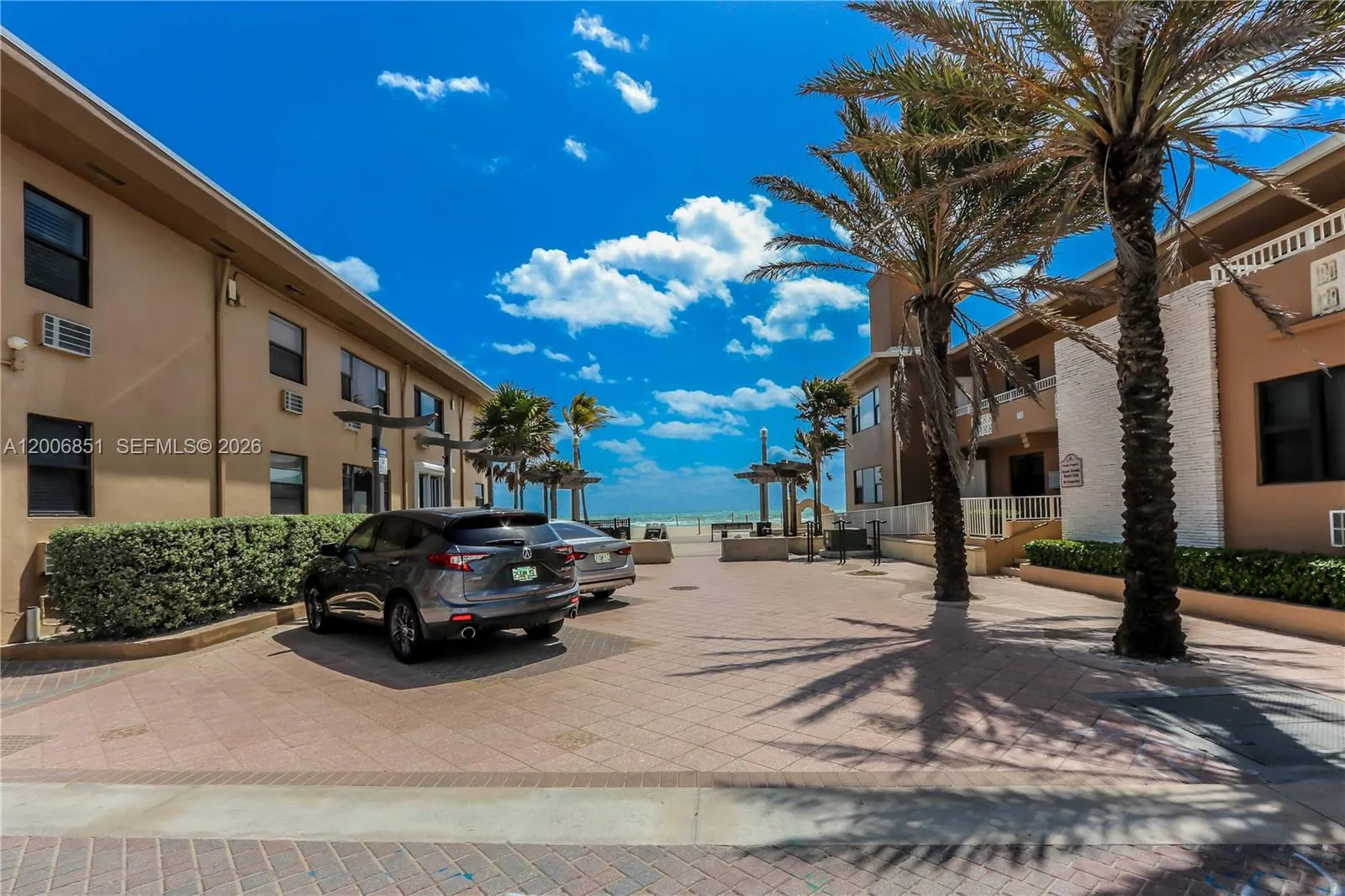 3300 N Surf Rd 17a, Hollywood, Florida 33019, Hollywood, Florida 33019, 1 Bedroom Bedrooms, ,1 BathroomBathrooms,Residential,For Sale,3300 N Surf Rd 17a, Hollywood, Florida 33019,A12006851