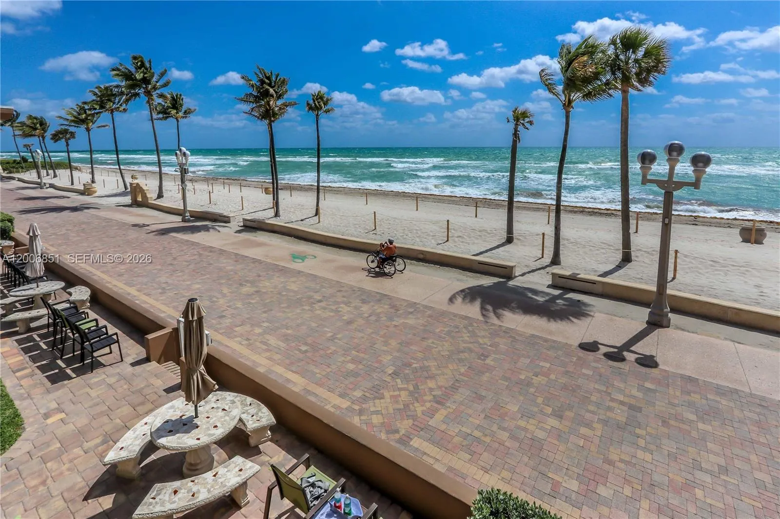 3300 N Surf Rd 17a, Hollywood, Florida 33019, Hollywood, Florida 33019, 1 Bedroom Bedrooms, ,1 BathroomBathrooms,Residential,For Sale,3300 N Surf Rd 17a, Hollywood, Florida 33019,A12006851
