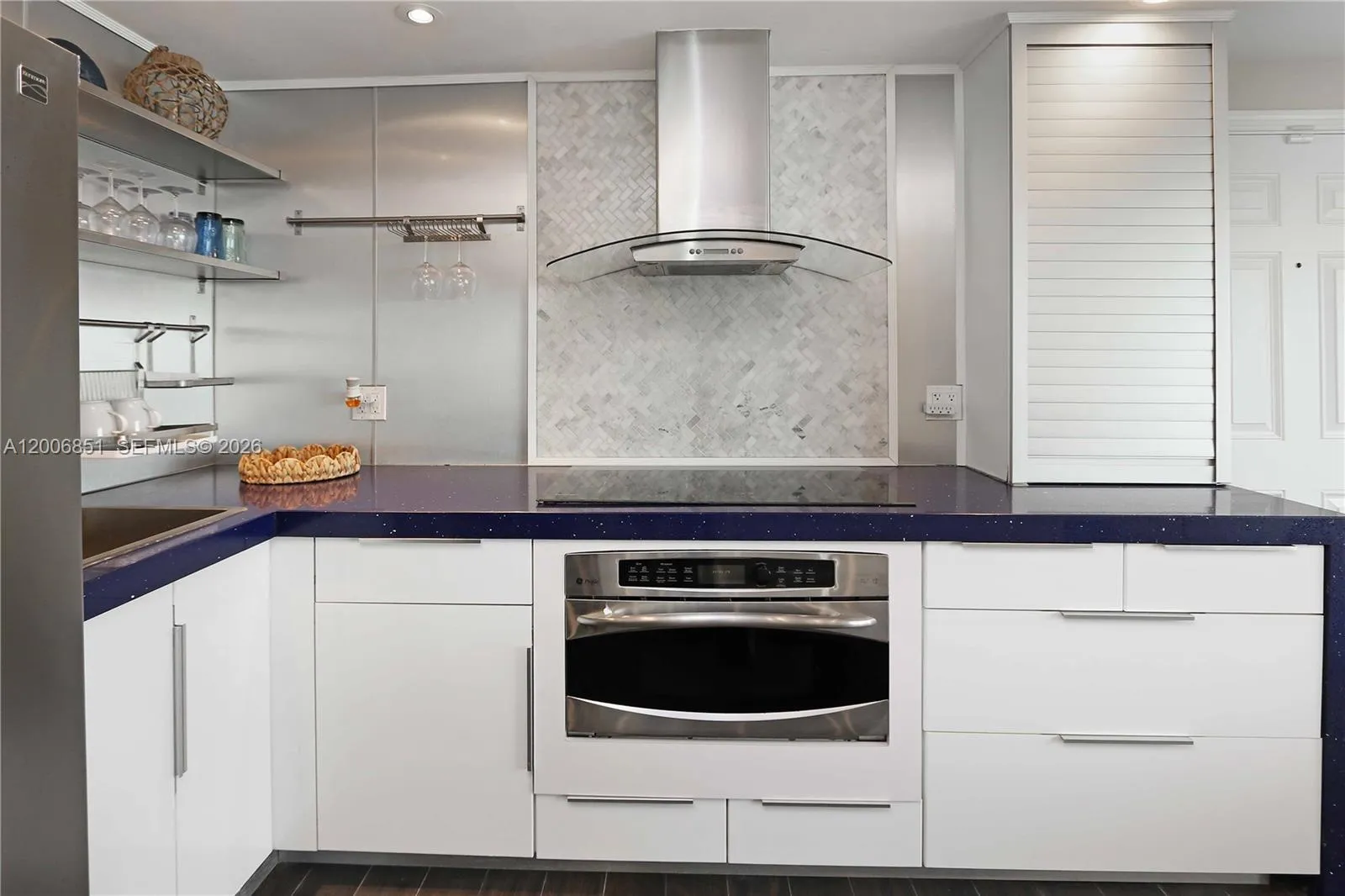 3300 N Surf Rd 17a, Hollywood, Florida 33019, Hollywood, Florida 33019, 1 Bedroom Bedrooms, ,1 BathroomBathrooms,Residential,For Sale,3300 N Surf Rd 17a, Hollywood, Florida 33019,A12006851