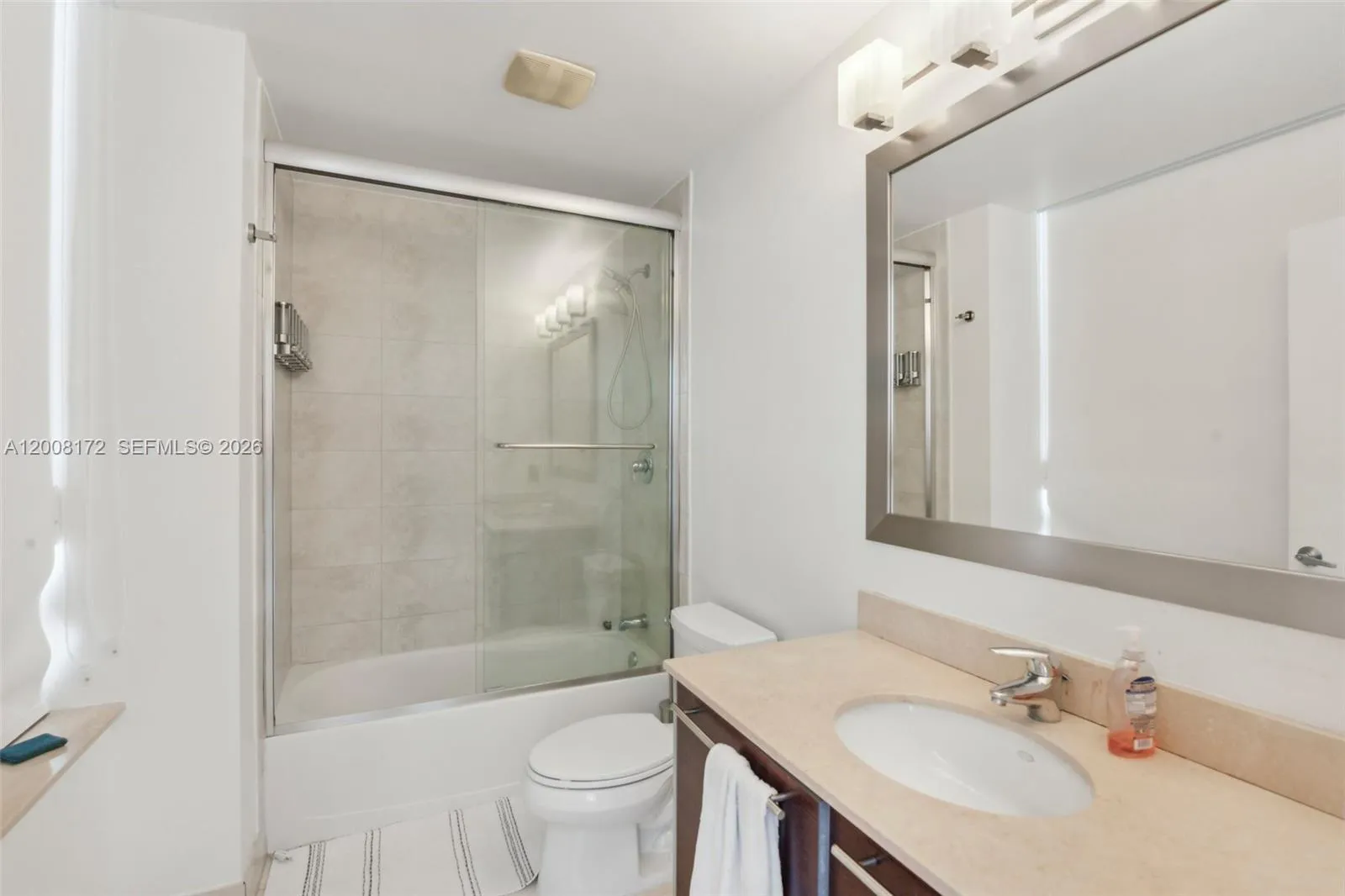 1900 N Bayshore Dr 1511, Miami, Florida 33132, Miami, Florida 33132, 2 Bedrooms Bedrooms, ,2 BathroomsBathrooms,Residential,For Sale,1900 N Bayshore Dr 1511, Miami, Florida 33132,A12008172
