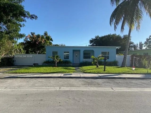 5910 Sw 62nd Ter A, South Miami, Florida 33143, South Miami, Florida 33143, ,1 BathroomBathrooms,Residential Lease,For Rent,5910 Sw 62nd Ter A, South Miami, Florida 33143,A12008226