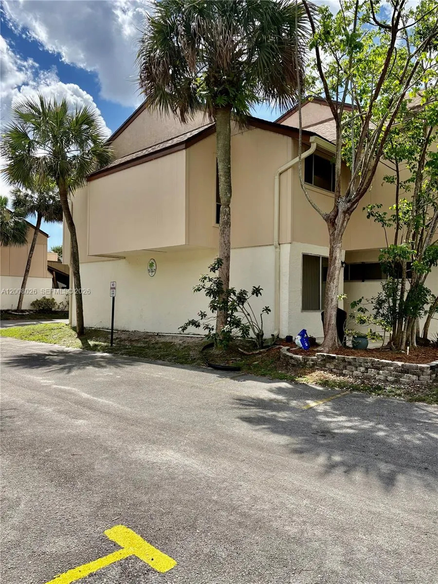 8208 Nw 9th Ct 1, Plantation, Florida 33324, Plantation, Florida 33324, 4 Bedrooms Bedrooms, ,2 BathroomsBathrooms,Residential,For Sale,8208 Nw 9th Ct 1, Plantation, Florida 33324,A12008026