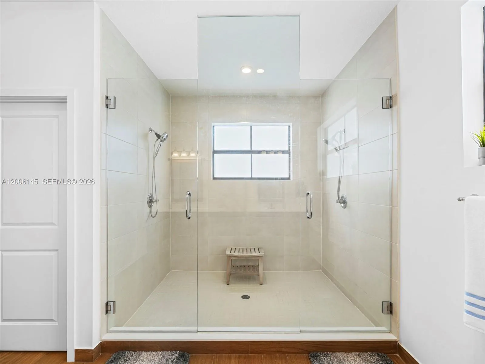 1942 Sw 145th Ave, Miami, Florida 33175, Miami, Florida 33175, 5 Bedrooms Bedrooms, ,4 BathroomsBathrooms,Residential,For Sale,1942 Sw 145th Ave, Miami, Florida 33175,A12006145