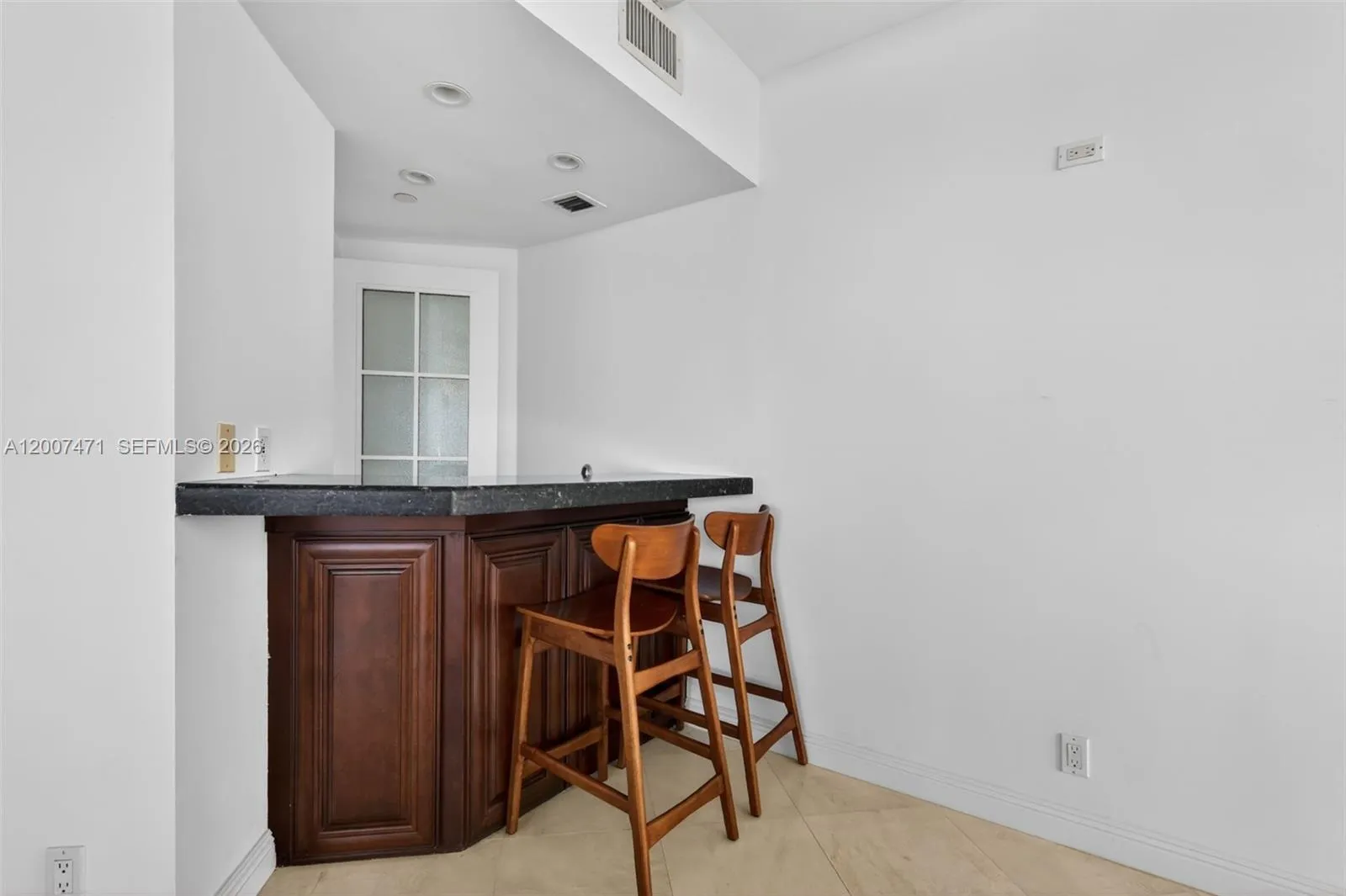 3000 Island Blvd 2305, Aventura, Florida 33160, Aventura, Florida 33160, 3 Bedrooms Bedrooms, ,3 BathroomsBathrooms,Residential,For Sale,3000 Island Blvd 2305, Aventura, Florida 33160,A12007471