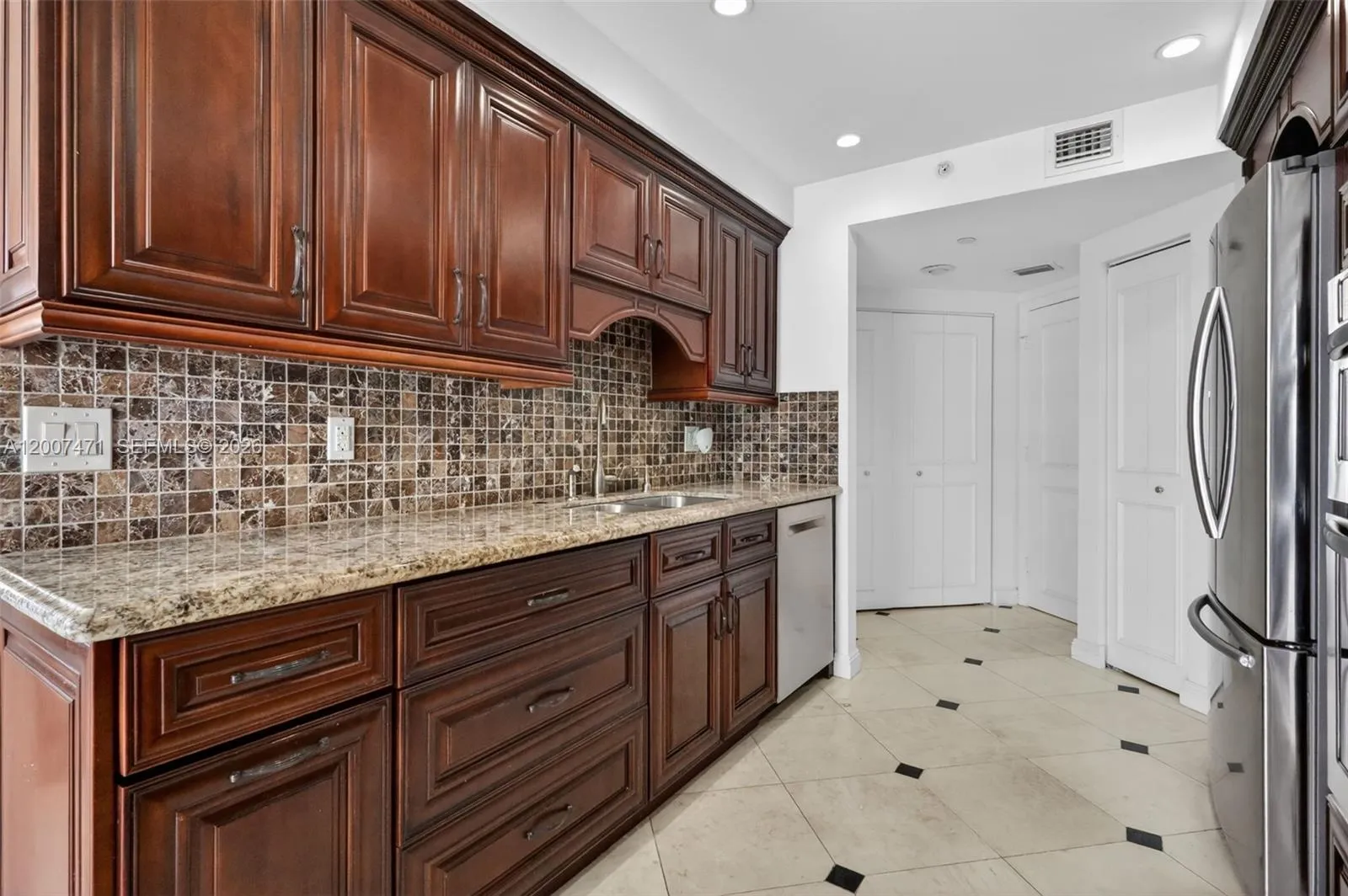 3000 Island Blvd 2305, Aventura, Florida 33160, Aventura, Florida 33160, 3 Bedrooms Bedrooms, ,3 BathroomsBathrooms,Residential,For Sale,3000 Island Blvd 2305, Aventura, Florida 33160,A12007471