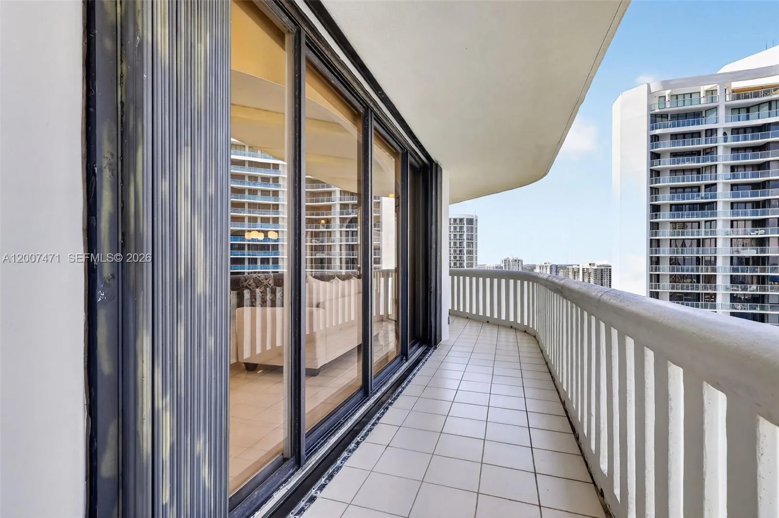 3000 Island Blvd 2305, Aventura, Florida 33160, Aventura, Florida 33160, 3 Bedrooms Bedrooms, ,3 BathroomsBathrooms,Residential,For Sale,3000 Island Blvd 2305, Aventura, Florida 33160,A12007471