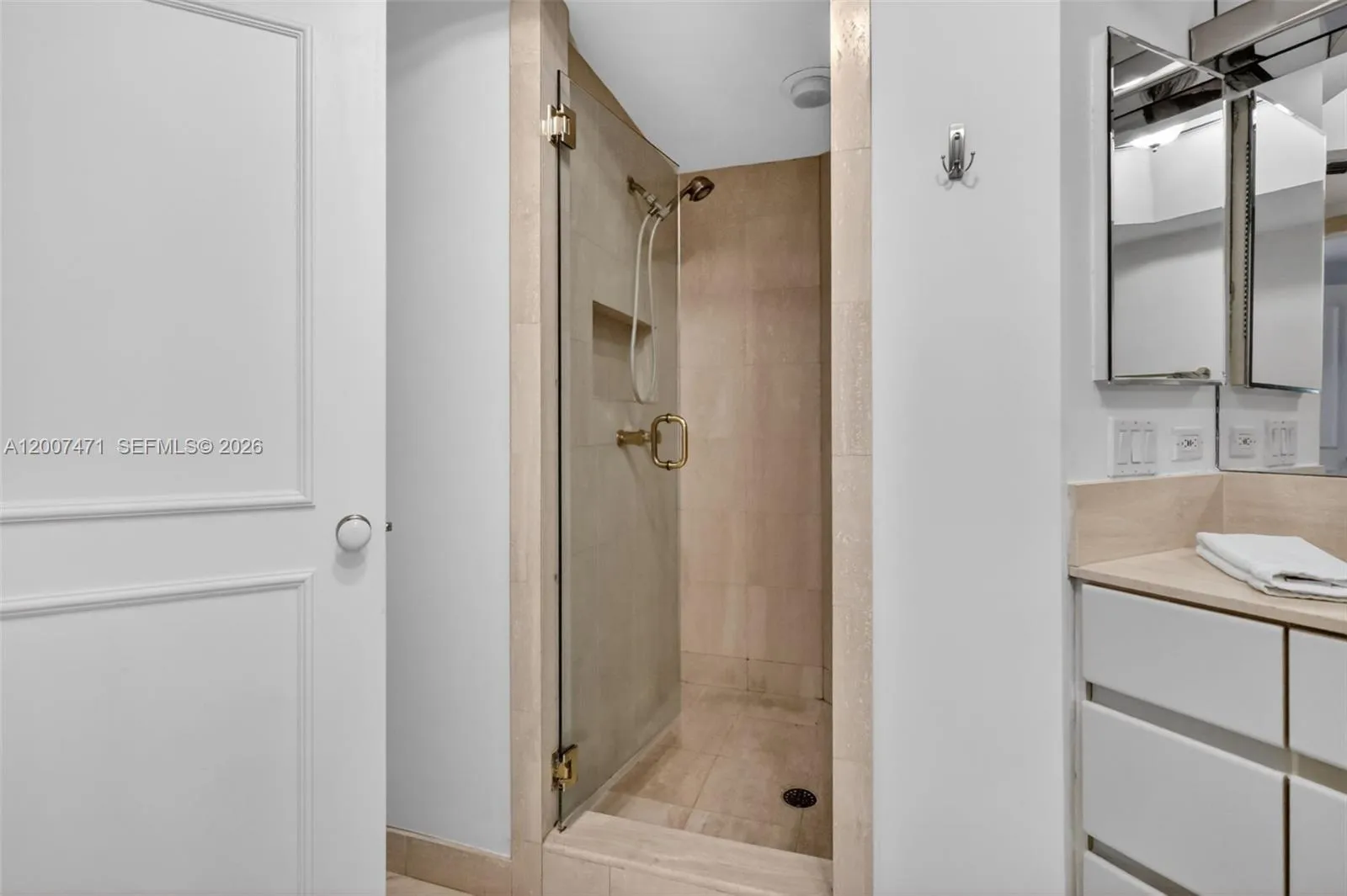 3000 Island Blvd 2305, Aventura, Florida 33160, Aventura, Florida 33160, 3 Bedrooms Bedrooms, ,3 BathroomsBathrooms,Residential,For Sale,3000 Island Blvd 2305, Aventura, Florida 33160,A12007471