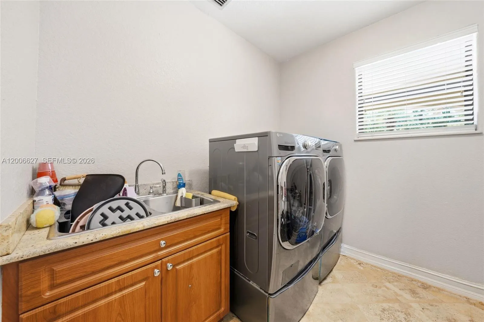 9898 Nw 133rd St, Hialeah Gardens, Florida 33018, Hialeah Gardens, Florida 33018, 5 Bedrooms Bedrooms, ,4 BathroomsBathrooms,Residential,For Sale,9898 Nw 133rd St, Hialeah Gardens, Florida 33018,A12006627
