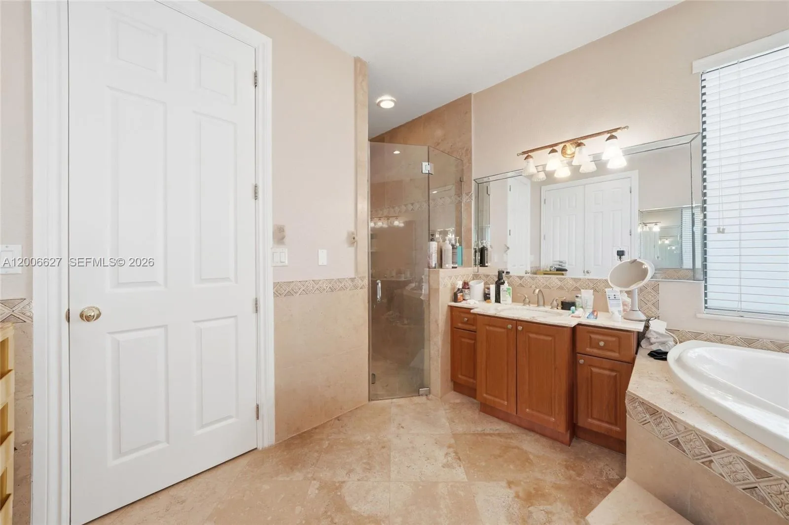 9898 Nw 133rd St, Hialeah Gardens, Florida 33018, Hialeah Gardens, Florida 33018, 5 Bedrooms Bedrooms, ,4 BathroomsBathrooms,Residential,For Sale,9898 Nw 133rd St, Hialeah Gardens, Florida 33018,A12006627