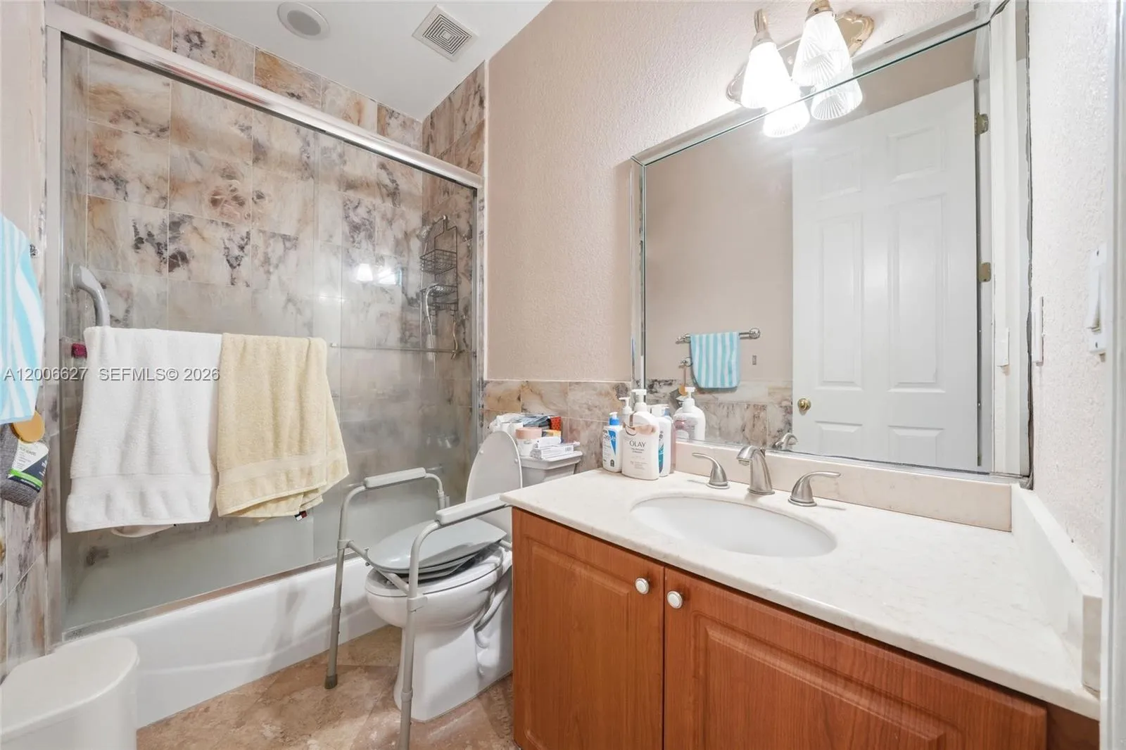 9898 Nw 133rd St, Hialeah Gardens, Florida 33018, Hialeah Gardens, Florida 33018, 5 Bedrooms Bedrooms, ,4 BathroomsBathrooms,Residential,For Sale,9898 Nw 133rd St, Hialeah Gardens, Florida 33018,A12006627