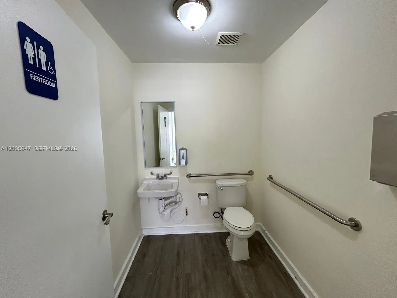 2199 Nw 20th St 2, Miami, Florida 33142, Miami, Florida 33142, ,Commercial Lease,For Rent,2199 Nw 20th St 2, Miami, Florida 33142,A12005647