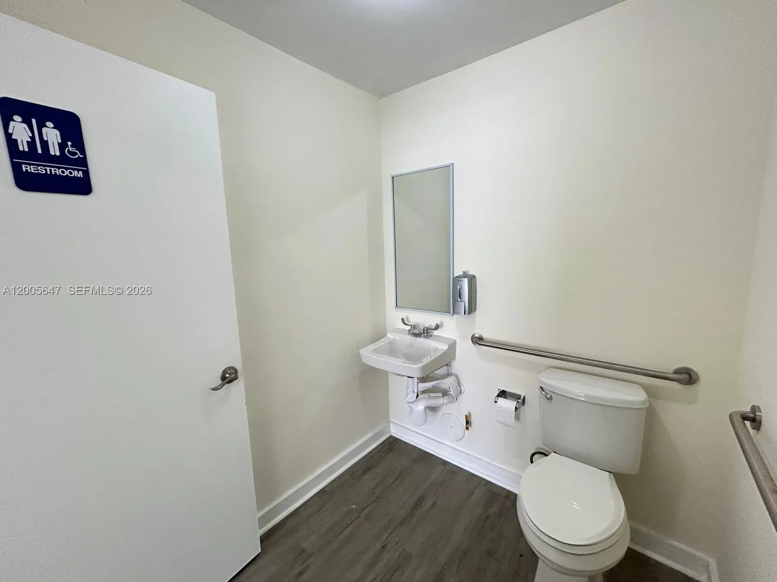 2199 Nw 20th St 2, Miami, Florida 33142, Miami, Florida 33142, ,Commercial Lease,For Rent,2199 Nw 20th St 2, Miami, Florida 33142,A12005647