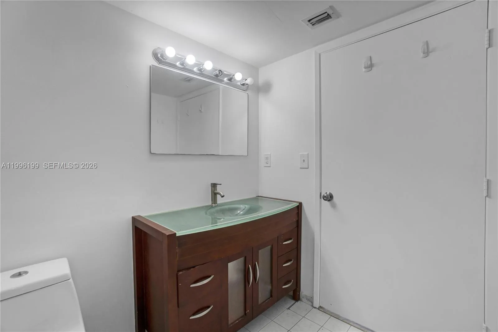 1688 West Ave 408, Miami Beach, Florida 33139, Miami Beach, Florida 33139, 2 Bedrooms Bedrooms, ,2 BathroomsBathrooms,Residential,For Sale,1688 West Ave 408, Miami Beach, Florida 33139,A11996199