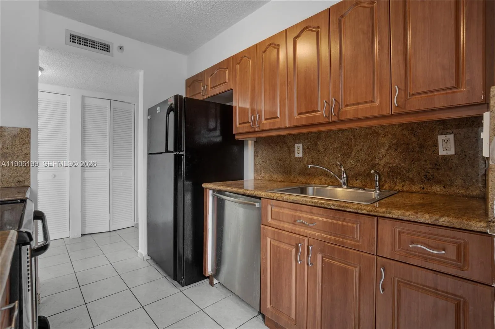 1688 West Ave 408, Miami Beach, Florida 33139, Miami Beach, Florida 33139, 2 Bedrooms Bedrooms, ,2 BathroomsBathrooms,Residential,For Sale,1688 West Ave 408, Miami Beach, Florida 33139,A11996199