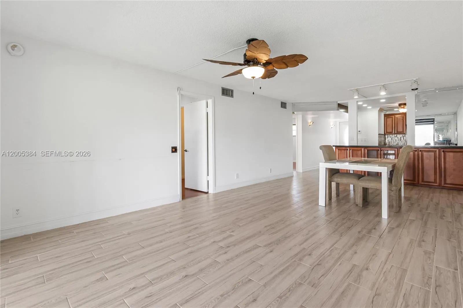 711 S Hollybrook Dr 209, Pembroke Pines, Florida 3, Pembroke Pines, Florida 33025, 2 Bedrooms Bedrooms, ,2 BathroomsBathrooms,Residential,For Sale,711 S Hollybrook Dr 209, Pembroke Pines, Florida 3,A12005384