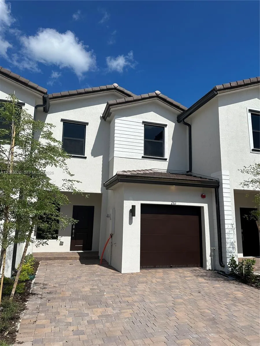 261 Sw 159th Way ., Pembroke Pines, Florida 33027, Pembroke Pines, Florida 33027, 3 Bedrooms Bedrooms, ,2 BathroomsBathrooms,Residential Lease,For Rent,261 Sw 159th Way ., Pembroke Pines, Florida 33027,A12008326 261 Sw 159th Way ., Pembroke Pines, Florida 33027, Pembroke Pines, Florida 33027, 3 Bedrooms Bedrooms, ,2 BathroomsBathrooms,Residential Lease,For Rent,261 Sw 159th Way ., Pembroke Pines, Florida 33027,A12008326