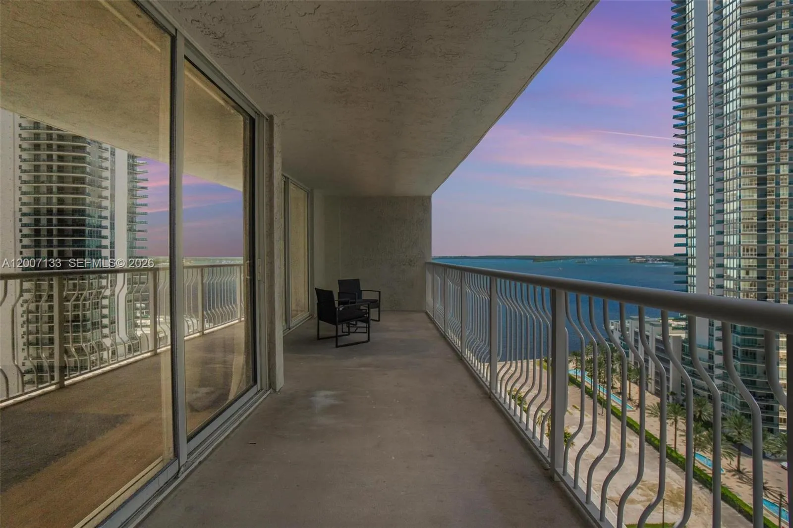 1200 Brickell Bay Dr 1907, Miami, Florida 33131, Miami, Florida 33131, 1 Bedroom Bedrooms, ,1 BathroomBathrooms,Residential,For Sale,1200 Brickell Bay Dr 1907, Miami, Florida 33131,A12007133