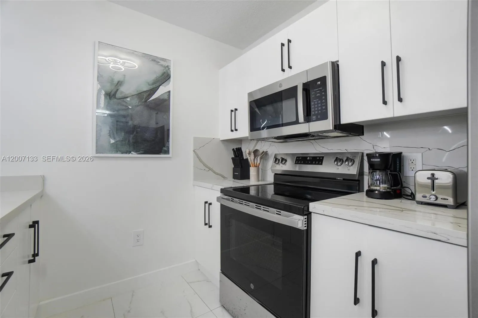1200 Brickell Bay Dr 1907, Miami, Florida 33131, Miami, Florida 33131, 1 Bedroom Bedrooms, ,1 BathroomBathrooms,Residential,For Sale,1200 Brickell Bay Dr 1907, Miami, Florida 33131,A12007133