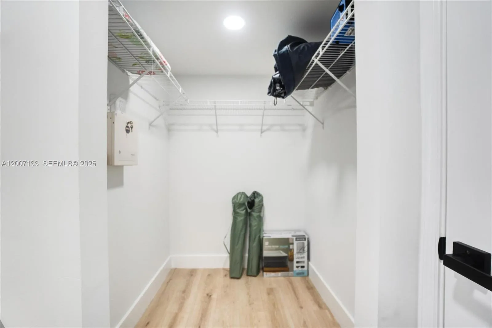 1200 Brickell Bay Dr 1907, Miami, Florida 33131, Miami, Florida 33131, 1 Bedroom Bedrooms, ,1 BathroomBathrooms,Residential,For Sale,1200 Brickell Bay Dr 1907, Miami, Florida 33131,A12007133