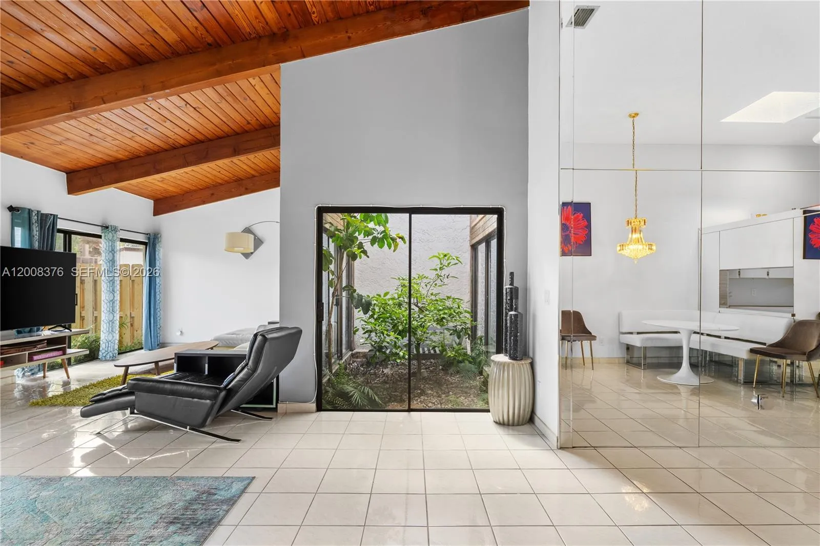 2679 S Parkview Dr, Hallandale Beach, Florida 3300, Hallandale Beach, Florida 33009, 2 Bedrooms Bedrooms, ,2 BathroomsBathrooms,Residential,For Sale,2679 S Parkview Dr, Hallandale Beach, Florida 3300,A12008376