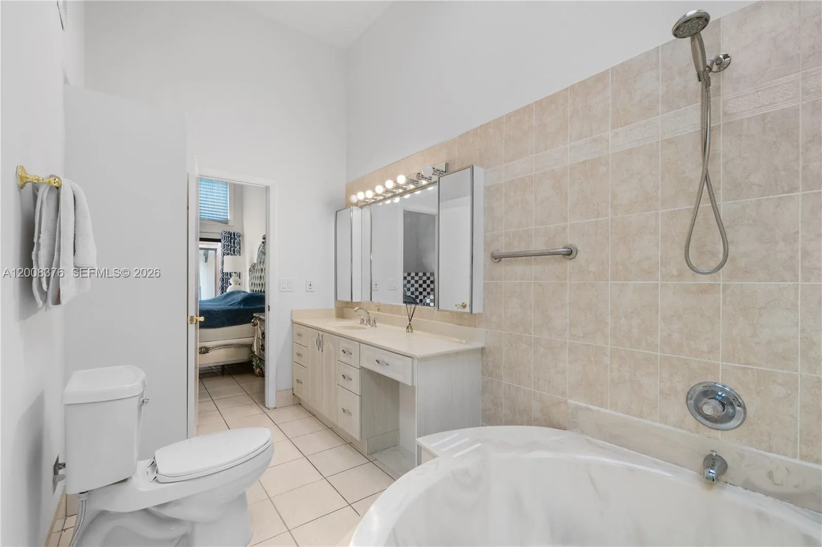 2679 S Parkview Dr, Hallandale Beach, Florida 3300, Hallandale Beach, Florida 33009, 2 Bedrooms Bedrooms, ,2 BathroomsBathrooms,Residential,For Sale,2679 S Parkview Dr, Hallandale Beach, Florida 3300,A12008376