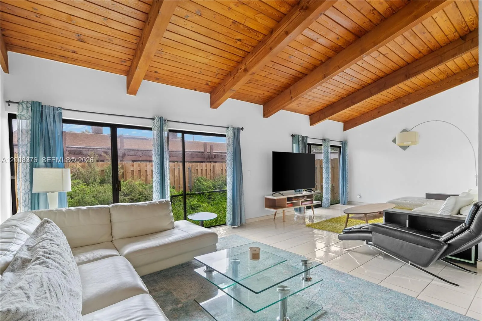 2679 S Parkview Dr, Hallandale Beach, Florida 3300, Hallandale Beach, Florida 33009, 2 Bedrooms Bedrooms, ,2 BathroomsBathrooms,Residential,For Sale,2679 S Parkview Dr, Hallandale Beach, Florida 3300,A12008376