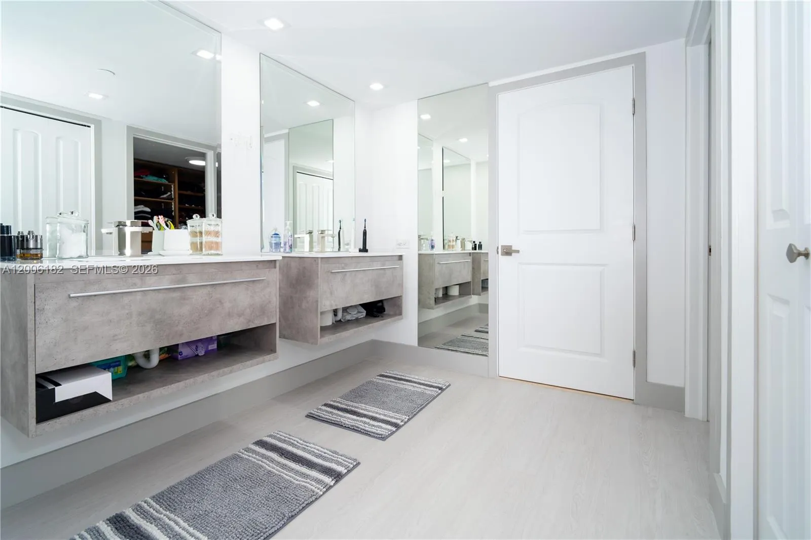 19707 Turnberry Way 18c, Aventura, Florida 33180, Aventura, Florida 33180, 2 Bedrooms Bedrooms, ,2 BathroomsBathrooms,Residential,For Sale,19707 Turnberry Way 18c, Aventura, Florida 33180,A12006182