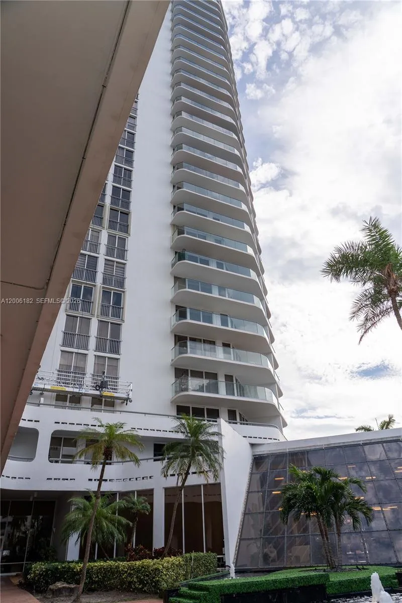 19707 Turnberry Way 18c, Aventura, Florida 33180, Aventura, Florida 33180, 2 Bedrooms Bedrooms, ,2 BathroomsBathrooms,Residential,For Sale,19707 Turnberry Way 18c, Aventura, Florida 33180,A12006182