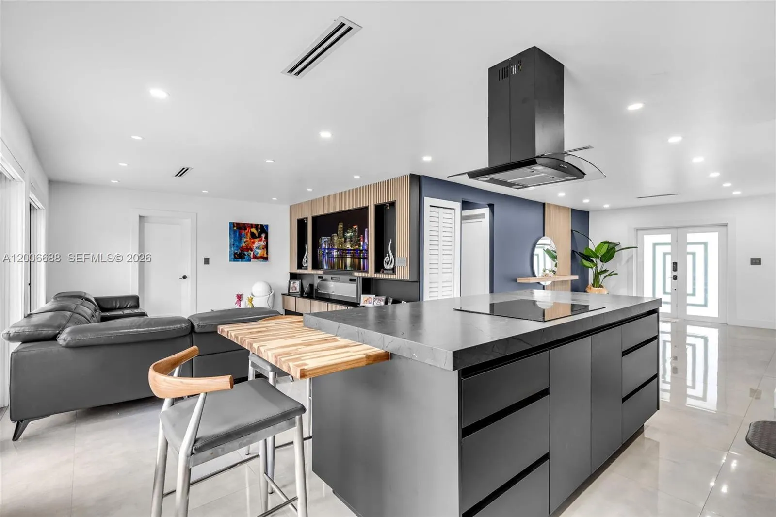 8241 Nw 182nd St, Hialeah, Florida 33015, Hialeah, Florida 33015, 3 Bedrooms Bedrooms, ,3 BathroomsBathrooms,Residential,For Sale,8241 Nw 182nd St, Hialeah, Florida 33015,A12006688