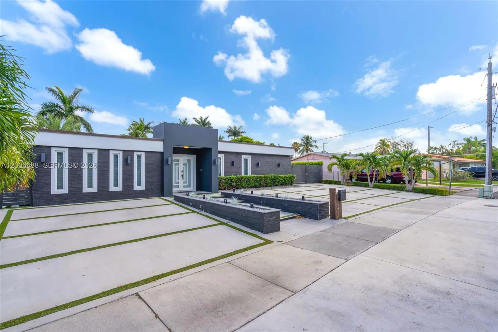 8241 Nw 182nd St, Hialeah, Florida 33015, Hialeah, Florida 33015, 3 Bedrooms Bedrooms, ,3 BathroomsBathrooms,Residential,For Sale,8241 Nw 182nd St, Hialeah, Florida 33015,A12006688