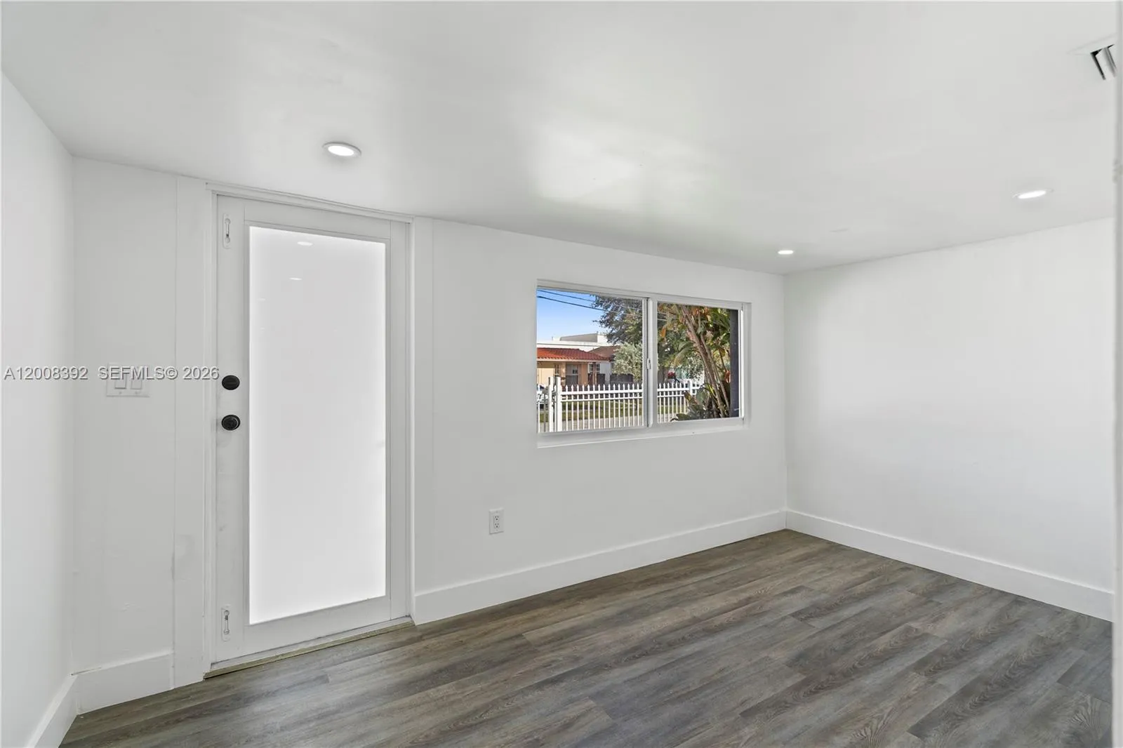 5658 Sw 1st St, Miami, Florida 33134, Miami, Florida 33134, 3 Bedrooms Bedrooms, ,2 BathroomsBathrooms,Residential,For Sale,5658 Sw 1st St, Miami, Florida 33134,A12008392