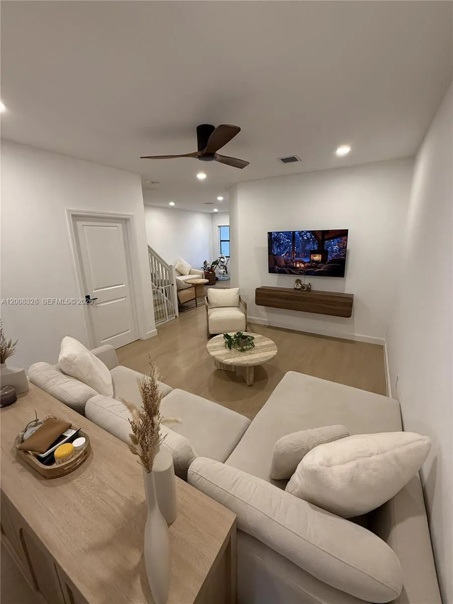 24474 Sw 119th Pl, Homestead, Florida 33032, Homestead, Florida 33032, 3 Bedrooms Bedrooms, ,2 BathroomsBathrooms,Residential,For Sale,24474 Sw 119th Pl, Homestead, Florida 33032,A12008328