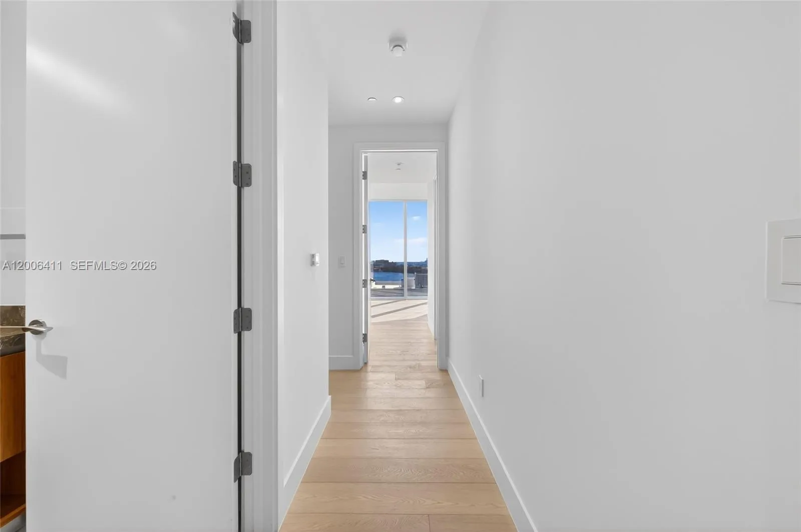 175 Se 25th Road 1202, Miami, Florida 33129, Miami, Florida 33129, 3 Bedrooms Bedrooms, ,3 BathroomsBathrooms,Residential,For Sale,175 Se 25th Road 1202, Miami, Florida 33129,A12006411