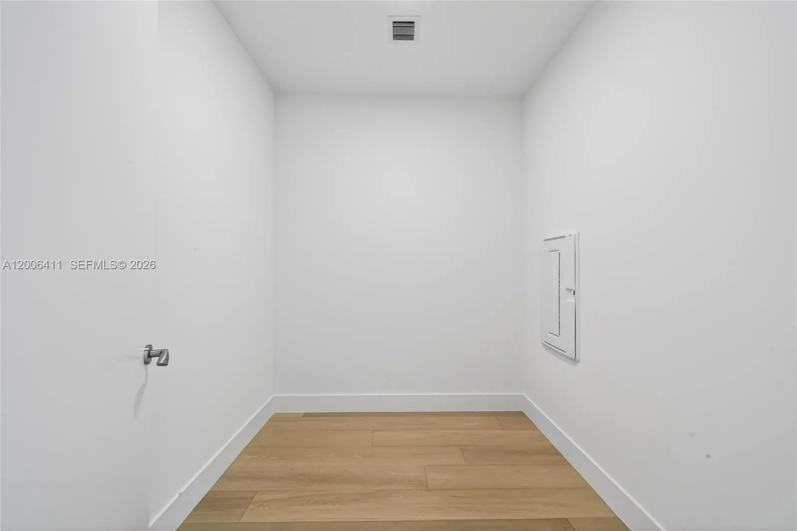 175 Se 25th Road 1202, Miami, Florida 33129, Miami, Florida 33129, 3 Bedrooms Bedrooms, ,3 BathroomsBathrooms,Residential,For Sale,175 Se 25th Road 1202, Miami, Florida 33129,A12006411