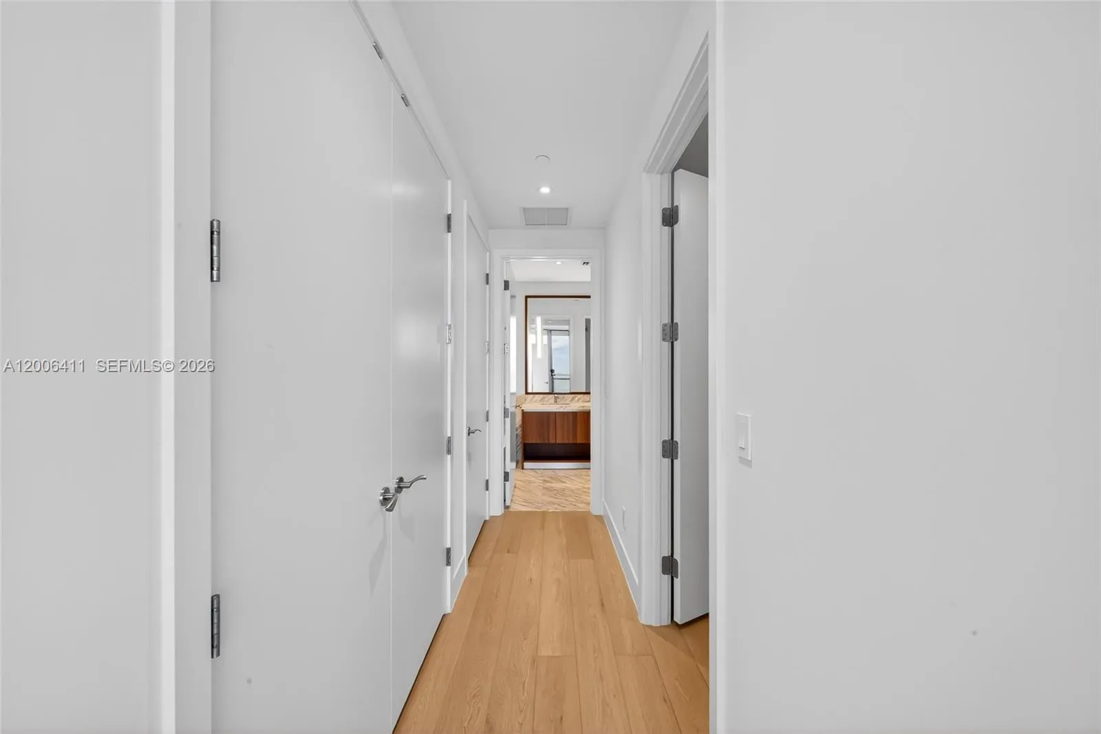 175 Se 25th Road 1202, Miami, Florida 33129, Miami, Florida 33129, 3 Bedrooms Bedrooms, ,3 BathroomsBathrooms,Residential,For Sale,175 Se 25th Road 1202, Miami, Florida 33129,A12006411