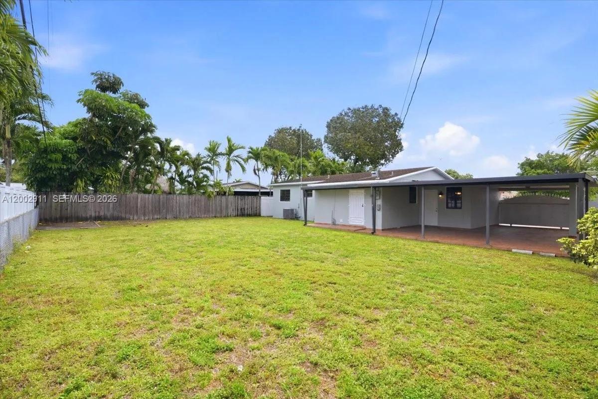 687 W 39th Pl, Hialeah, Florida 33012, Hialeah, Florida 33012, 3 Bedrooms Bedrooms, ,2 BathroomsBathrooms,Residential,For Sale,687 W 39th Pl, Hialeah, Florida 33012,A12002911