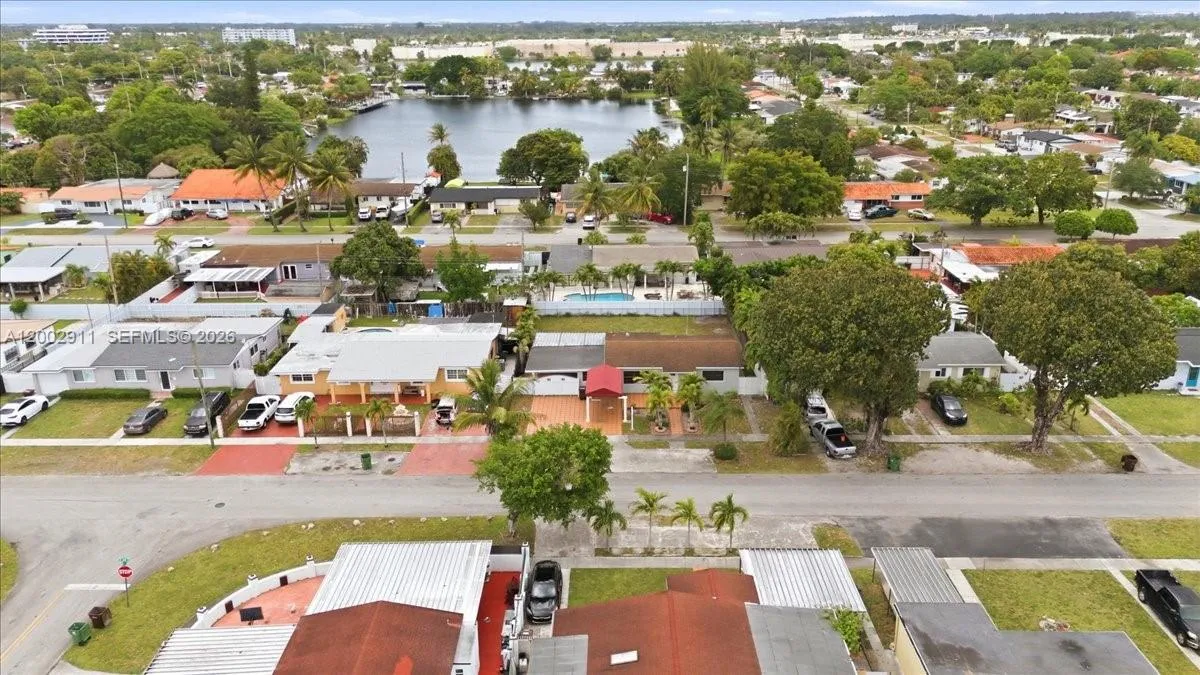 687 W 39th Pl, Hialeah, Florida 33012, Hialeah, Florida 33012, 3 Bedrooms Bedrooms, ,2 BathroomsBathrooms,Residential,For Sale,687 W 39th Pl, Hialeah, Florida 33012,A12002911