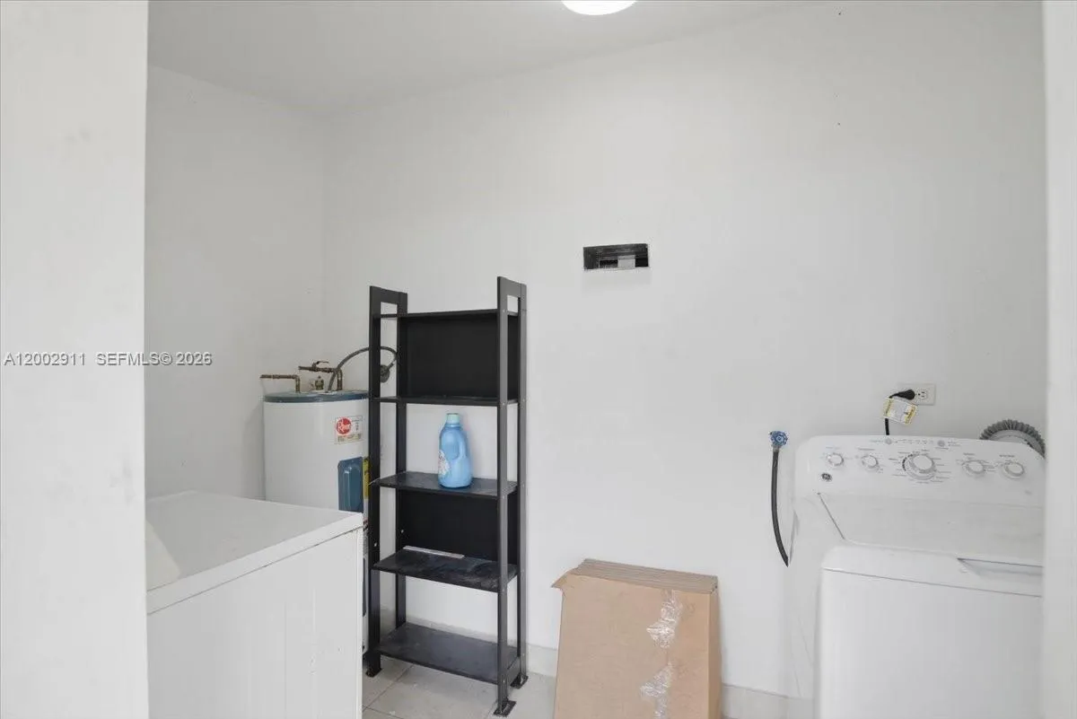 687 W 39th Pl, Hialeah, Florida 33012, Hialeah, Florida 33012, 3 Bedrooms Bedrooms, ,2 BathroomsBathrooms,Residential,For Sale,687 W 39th Pl, Hialeah, Florida 33012,A12002911