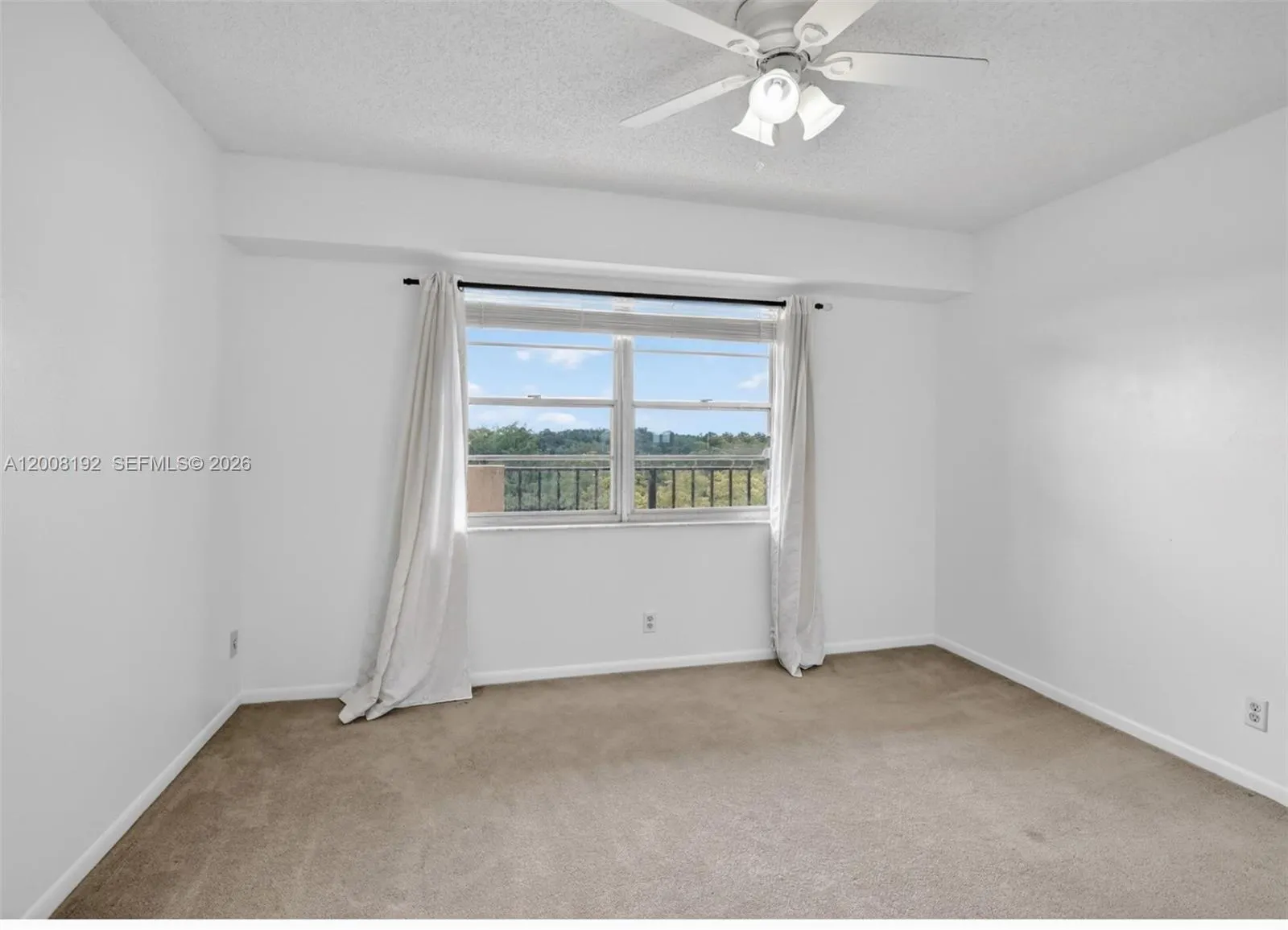 3300 W Rolling Hills Cir 606, Davie, Florida 33328, Davie, Florida 33328, 2 Bedrooms Bedrooms, ,2 BathroomsBathrooms,Residential,For Sale,3300 W Rolling Hills Cir 606, Davie, Florida 33328,A12008192